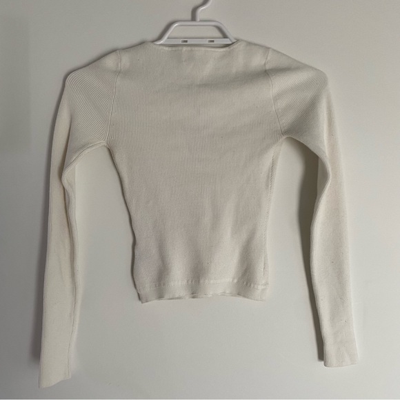 EUC white Wilfred long sleeve light sweater - Picture 2 of 3